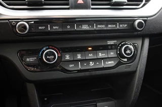 Kia e-Niro Kia e-Niro Fase 3 ExecutiveLine 64 kWh - Carplay, Leer, Camera - afbeelding nr 23