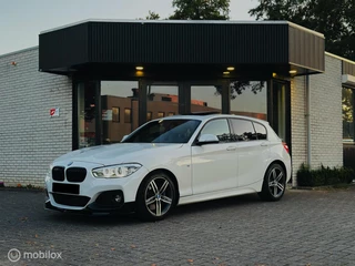 BMW 1 Serie BMW 1-serie 118i High Executive|PANO|KEYLESS|CARPLAY| - afbeelding nr 5
