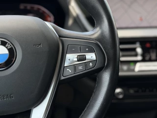 BMW 1 Serie BMW 1-serie 118i Business Ed. | Navi | Live-Cockpit | Carplay | - afbeelding nr 19