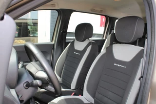 Dacia Lodgy Dacia Lodgy 1.3 TCE 130pk STEPWAY 7-PERS. Airco Navi bluetooth Cruise Camera erg mooi!! - afbeelding nr 23