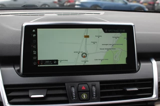 BMW 2 Serie BMW 2 Serie Active Tourer 225xe iPerformance High Executive / Panoramadak / Camera / Head-up / Leder / 18'' / Keyless / Navigatie / Stoelverwarming / DAB / Cruise Control - afbeelding nr 20