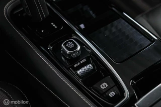 Volvo V60 Volvo V60 2.0 T8 Recharge AWD R-Design | NL auto | DAB+ | CarPlay | Adaptive | Blis | Rijklaar | - afbeelding nr 16