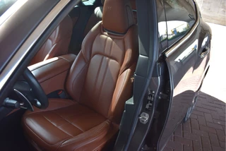 Maserati Levante | Luchtvering | Pano.dak | Camera | Keyless | DAB | Carplay | LED / Xenon | 20