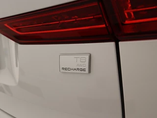 Volvo XC60 Volvo XC60 T8 PLUG-IN HYBRID ULTIMATE DARK 21INCH 360GR CAM FULL-LED SCHUIF - afbeelding nr 40