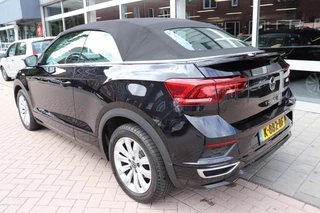 Volkswagen T-Roc Volkswagen T-Roc Cabrio 1.5 TSI R-Line Automaat. Eerste eigenaar, nieuwstaat! Trekhaak. - afbeelding nr 41