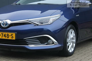 Toyota Auris Toyota Auris TS 1.8 Hybrid Lease Pro I Luxe uitvoering I NL-auto - afbeelding nr 4