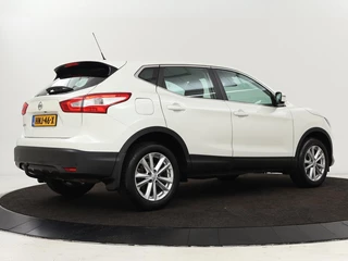 Nissan QASHQAI Nissan Qashqai 1.2 Acenta | Stoelverwarming | Trekhaak | Camera |  Navigatie | Climate control | Cruise control | Bluetooth - afbeelding nr 28