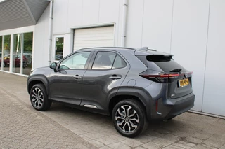 Toyota Yaris Cross Toyota Yaris Cross 1.5 Hybr 130 Dynamic + Comfort Pakket - afbeelding nr 2
