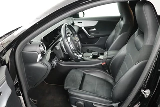 Mercedes-Benz A-Klasse Mercedes-Benz A-klasse 250e AMG Night | Carplay | Stoelverwarming |  Camera | Leder/Alcantara | Full LED | Sfeerverlichting | Park Assist | Navigatie - afbeelding nr 4
