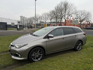 Toyota Auris Toyota Auris 1.8 Hybrid Executive - NAVI/CLIMA/LED/CAM/NAP - afbeelding nr 4