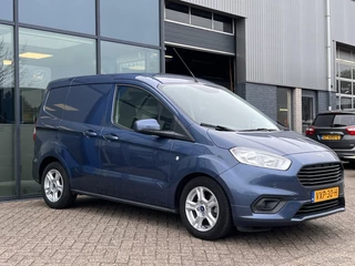 Ford Transit Courier Ford Transit Courier 1.5 TDCI Limited Camera Climate Navi Cruise Stoelverwarming Voorruitverwarming 16