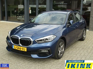BMW 1 Serie BMW 1-serie 118i High Executive | Trekhaak - afbeelding nr 1