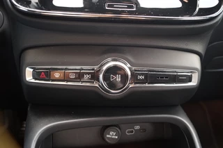 Volvo XC40 Volvo XC40 Recharge P8 AWD 78kWh 408pk R-Design -NAVI-ECC- - afbeelding nr 23