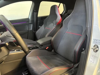 Volkswagen Golf Volkswagen GOLF 2.0 TSI GTI CLUBSPORT 300pk panorama - afbeelding nr 14