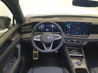 Volkswagen Tiguan Volkswagen Tiguan 1.5 eTSI 150pk DSG/AUT R-Line LEDER, Wegklapbare trekhaak, Panoramadak - afbeelding nr 8