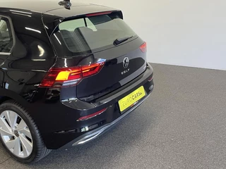 Volkswagen Golf Volkswagen Golf 1.5 eTSI Style Airco ECC Carplay Navi Adaptive Crusie Control Massagestoel AGR Ambiente verlichting - afbeelding nr 31