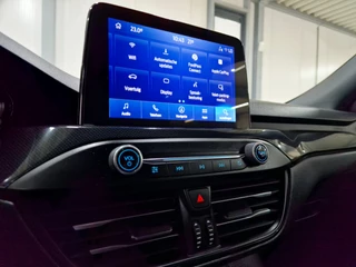 Ford Focus Ford Focus Wagon 1.5 EcoBoost 150 pk ST Line Automaat | Winter pck | Camera | Trekhaak | - afbeelding nr 23