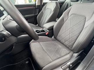 Volkswagen Golf Volkswagen Golf 1.5 TSI 110kW l Panoramadak l Navi l Adap. Cruise l Sportstoelen l Stoelverwarming V&A - afbeelding nr 13
