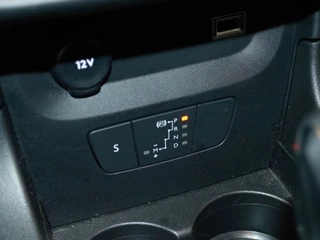 Citroën C3 Citroën C3 110PK Shine Automaat | Camera | Climate | Navi - afbeelding nr 26
