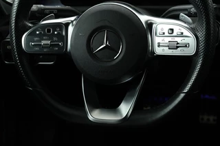 Mercedes-Benz A-Klasse Mercedes-Benz A-klasse 250e AMG Night | Carplay | Stoelverwarming |  Full LED | Sfeerverlichting | Leder/Alcantara | Navigatie | Park Assist - afbeelding nr 8