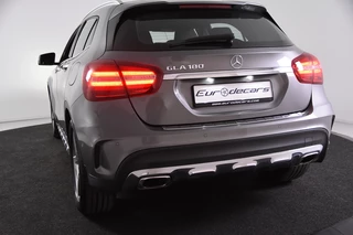 Mercedes-Benz GLA Mercedes-Benz GLA 180 AMG Line *Navigatie*Camera*2x AMG* - afbeelding nr 6