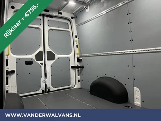 Volkswagen Crafter Volkswagen Crafter 2.0 TDI 140pk Automaat L3H3 L2H2 Euro6 *Rijklaar Direct Rijden* Airco | Camera | Apple Carplay Android Auto, 270 Graden achterdeuren, Parkeersensoren - afbeelding nr 8