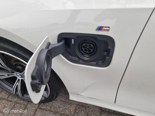 BMW 3 Serie BMW 3-serie 330e High-Exe M-Performance bodykit. Topstaat ! - afbeelding nr 25