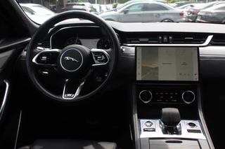 Jaguar F-PACE Jaguar F-PACE 2.0 P400e PHEV R-Dynamic S / 360Camera / Leder / Virtual Cockpit / 19'' / Blackpack / DAB / Stoelverwarming / Cruise Control - afbeelding nr 9