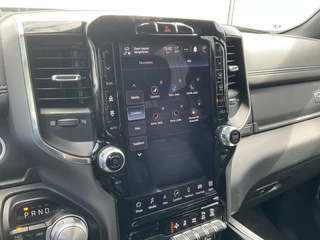 Dodge Ram 1500 Dodge Ram 1500 5.7 V8 4x4 Crew Cab Laramie Pano Full Navi SideSteps Trekhaak Luchtvering - afbeelding nr 55