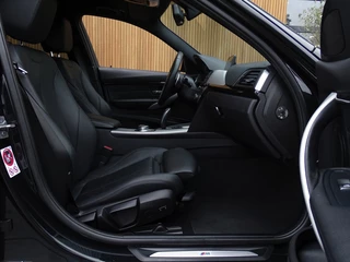 BMW 3 Serie BMW 3 Serie 320i TwinTurbo 183PK / M-Sport / Hi.Ex. 2017 / LED - afbeelding nr 11