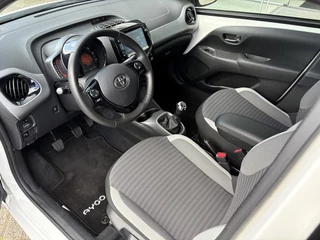Toyota Aygo Toyota Aygo 1.0 VVT-i x-play CarPlay/Camera/Navi/Cruise Control - afbeelding nr 6