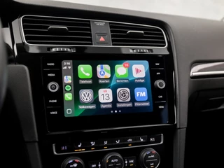 Volkswagen Golf 150Pk Automaat (DIGITAL COCKPIT, APPLE CARPLAY, GROOT NAVI, ALCANTARA, STOELVERWARMING, MASSAGE, CAMERA, GETINT GLAS, KEYLESS, ADAPTIVE CRUISE, NIEUWE APK - afbeelding nr 9