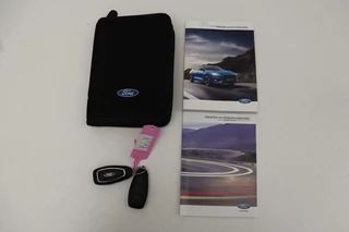 Ford Focus Ford Focus 1.0 EcoBoost Titanium | Stoel & stuurverwarming |  Trekhaak | Adaptive cruise | B&O Sound | Full LED | Camera | Side Assist | Carplay | Navigatie | Keyless - afbeelding nr 26