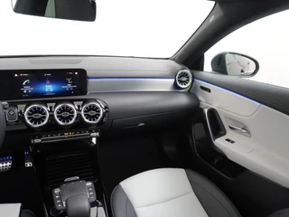 Mercedes-Benz CLA Mercedes-Benz CLA-klasse Shooting Brake 250 e AMG Line  PANO | CAMERA | RIJKLAAR INCL. 12 MND. BOVAGGARANTIE - afbeelding nr 23