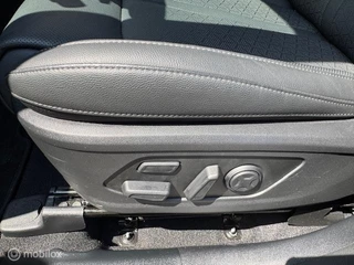 Kia Sorento Kia Sorento 1.6T 267pk PHEV 4WD Automaat ExlusiveLine 7pers.Panorama dak  , Trekhaak afneembaar , 55 km volledig elektrisch rijden , hierna hybride aandrijving  ,  Stoel & Stuur Verwarming, Autonoom parkeren , 3600o camera , Keyless - afbeelding nr 25