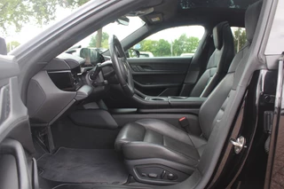 Porsche Taycan Porsche Taycan Performance 84 kWh / Panoramadak / Camera / Passenger Display / 20'' / Luchtvering / Sportchrono / Stoelventilatie / Stuurverwarming / Dodehoek / Apple CarPlay / Stoelverwarming / Cruise Control - afbeelding nr 10