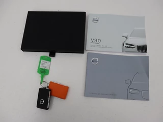 Volvo V90 Volvo V90 2.0 T6 AWD Recharge Business Pro | Trekhaak |  Leder | Stoel & stuurverwarming | Harman/Kardon | Adaptive cruise | Camera | Carplay | Keyless | Navigatie - afbeelding nr 20