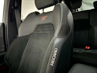 Ford Fiesta Ford Fiesta 1.5 EcoBoost ST-3 Performance Pano Recaro B&O CarPlay - afbeelding nr 47