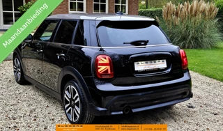 MINI Cooper Mini 1.5 Cooper Business Camden Edition 5drs Sportstoelen Leer  Navigatie - afbeelding nr 11