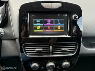 Renault Clio Renault Clio Estate 0.9 TCe Limited 2020 / Airco / Navigatie / Keyless entry / Dealeronderhouden NAP - afbeelding nr 15