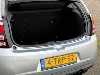 Citroën C3 Citroen C3 1.2 VTi 82pk Collection Automaat - Gris Aluminium - Nav/PDC/Clima - afbeelding nr 20