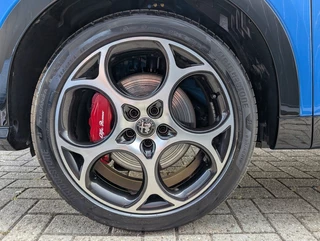 Alfa Romeo Tonale Alfa Romeo Tonale 1.5T Hybrid Veloce | 360° camera | Stoelverwarming - afbeelding nr 15