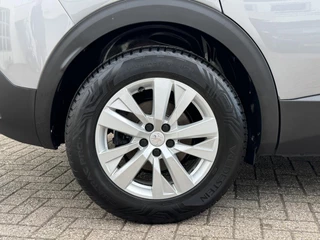 Peugeot 3008 Peugeot 3008 1.2 PureTech Allure Carplay Cruise Pdc Clima Navigatie Goed onderhouden! - afbeelding nr 32