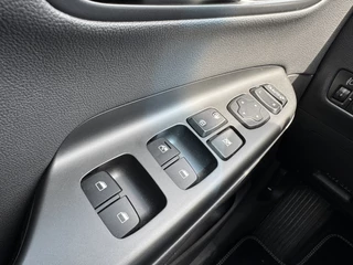 Hyundai Kona Hyundai Kona 1.6 GDI HEV Premium | Trekhaak 1350kg! | Leder | Navigatie | Sto - afbeelding nr 20