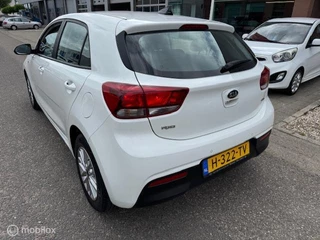 Kia Rio Kia Rio 1.0 T 100pk  DynamicLine Navigatie & Camera achter , Airco,  Electr. Ramen en Spiegels , Bleutooth ,  Apple carplay  & Android auto ,  Centrale deur vergrendeling met afstandsbediening - afbeelding nr 3
