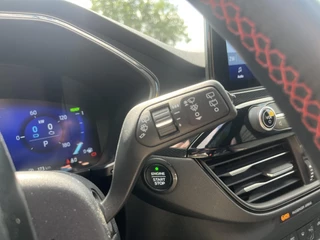 Ford Kuga Ford Kuga 2.5 PHEV ST-Line X 225pk | Panoramadak | Winter pack | Adaptive cruise control | Head up display | 19 inch - afbeelding nr 32