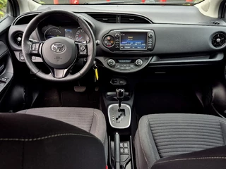 Toyota Yaris Toyota Yaris 1.5 Hybrid Automaat Design Sport | Stoelverwarming - afbeelding nr 13