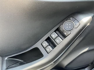 Ford Puma Ford Puma 1.0 EcoBoost Hybrid ST-Line 125Pk Panodak Winterpack Adaptieve Cruise Camera Elek. Achterklep Blind-Spot Keyless Privacy Glass 18'' Inch Velgen *Compleet* - afbeelding nr 24