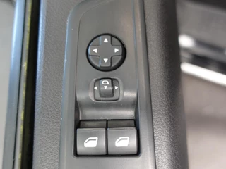 Peugeot Expert Peugeot Expert 2.0 BlueHDI 145PK L3 Automaat Airco Navigatie Trekhaak Cruise Control Carplay - afbeelding nr 10