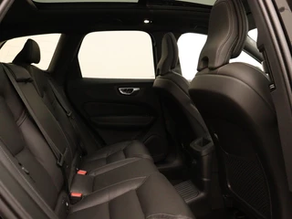 Volvo XC60 Volvo XC60 T6 PLUG-IN HYBRID PLUS BLACK EDITION HEICO STYLING 22INCH SCHUIF - afbeelding nr 40
